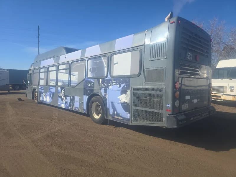 2017 El Dorado AXESS Shuttle Bus - Image 4