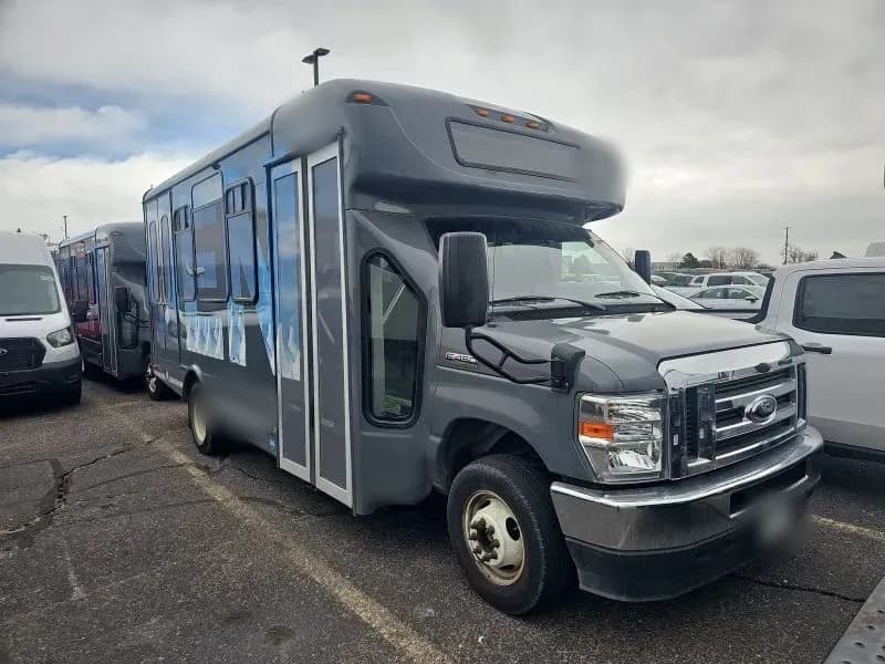 2022 Ford E-450 Shuttle Bus - Image 1
