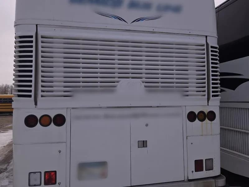 2007 MCI D4505 Motor Coaches - Image 4