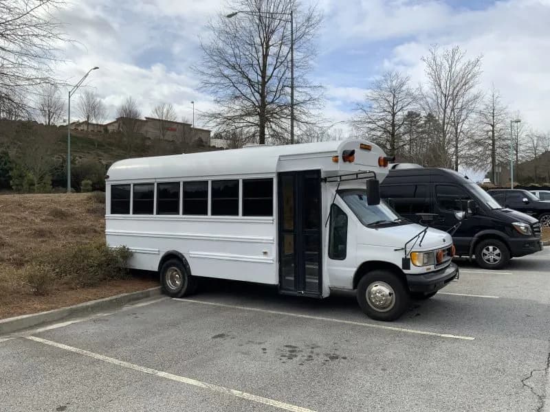 2000 Ford Sturdibus Conversion - Image 2
