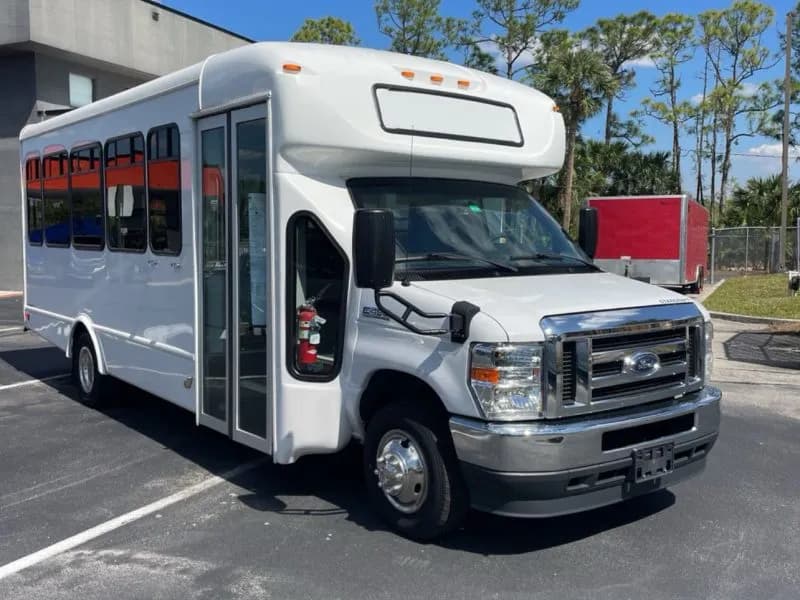 2021 Ford E450 Mini Buses/Shuttles - Image 1