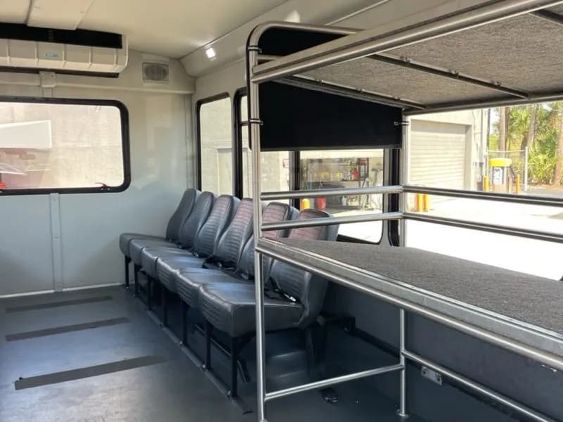 2021 Ford E450 Mini Buses/Shuttles - Image 8