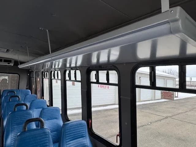 2015 Diamond Coach E450 ADA - Image 4