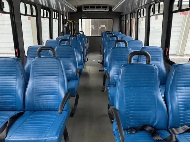 2015 Diamond Coach E450 ADA - Image 7