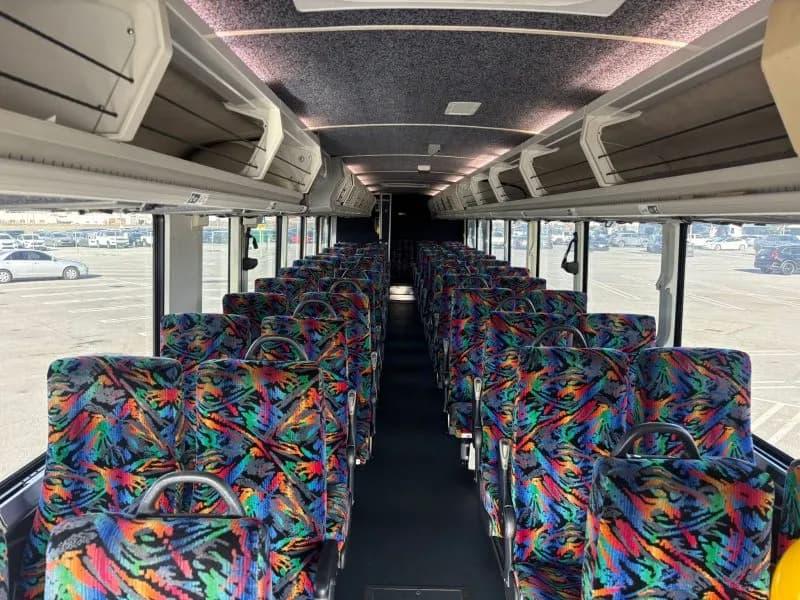 2008 MCI 4500CT Motor Coaches - Image 4