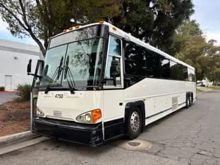 2008 Motor Coach Industries 4500CT bus