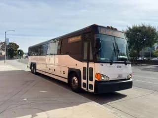 2008 Motor Coach Industries 4500CT bus
