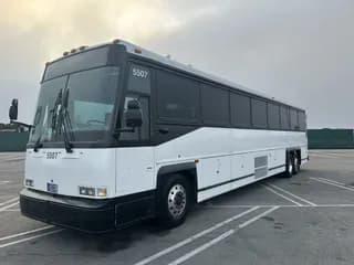 2004 Motor Coach Industries D4500 bus