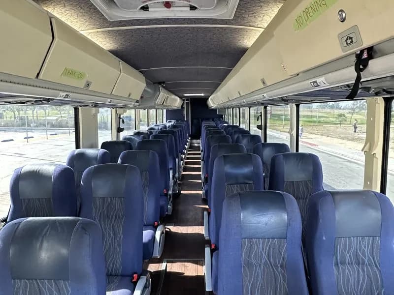 2008 MCI D4505 Motor Coaches - Image 5