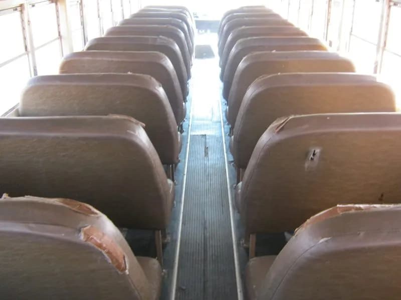1990 Blue Bird TC2000 Activity Bus - Image 12