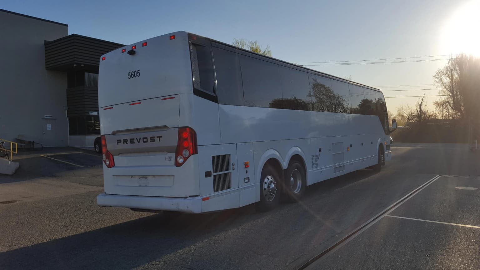 2016 Prevost H3-45 Motor Coaches - Image 1