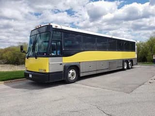 2003 Motor Coach Industries D4000 RCL 83 bus