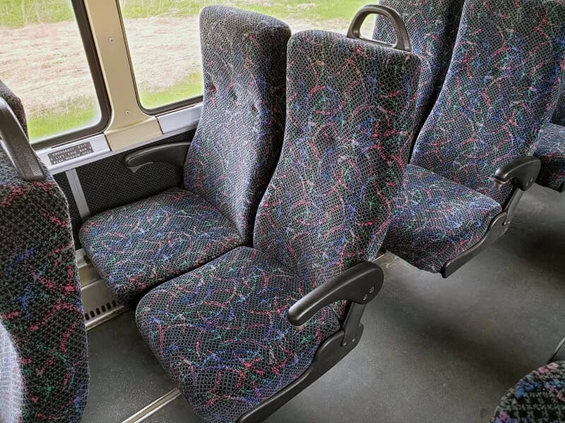2003 MCI D4000 RCL 83 Motor Coaches - Image 8