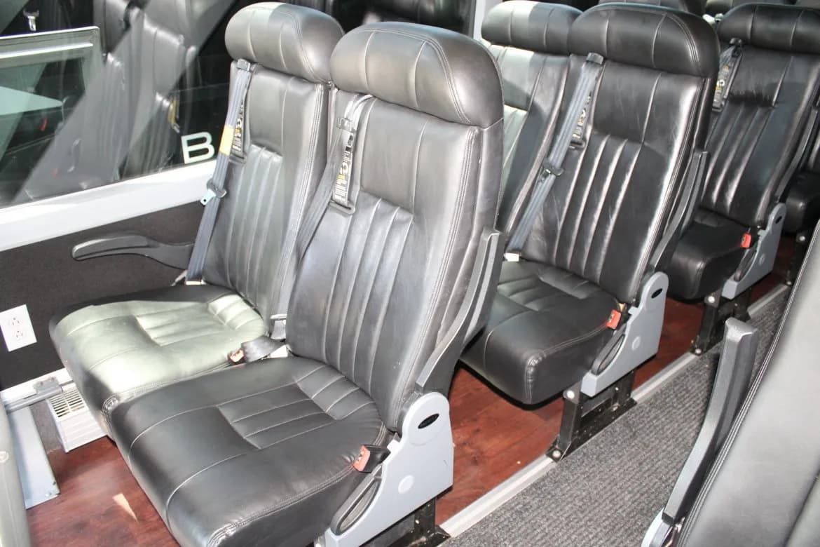 2011 Setra S 417 Coach Bus - Image 12