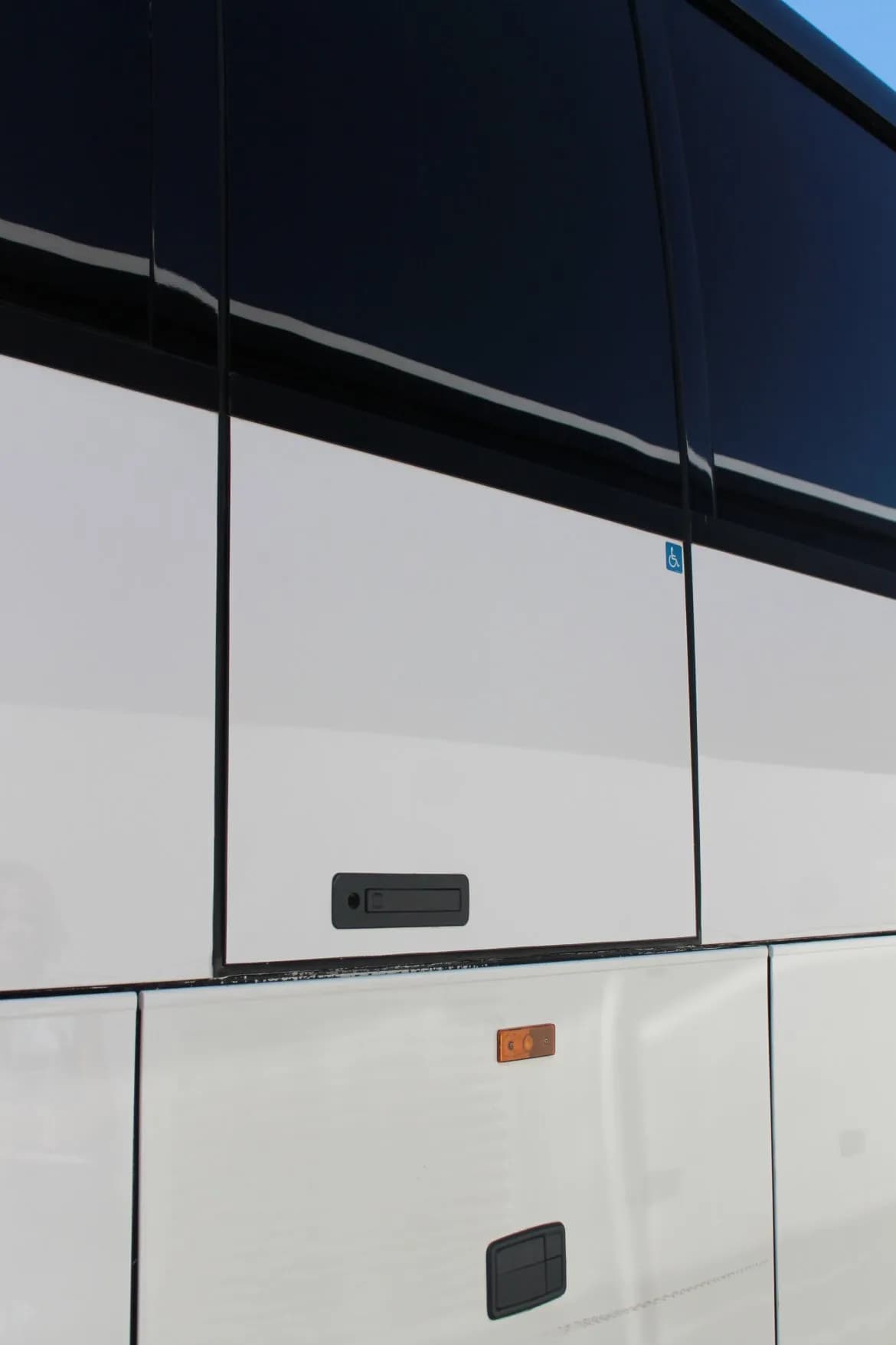 2013 Mercedes Benz Setra Coach Bus - Image 9