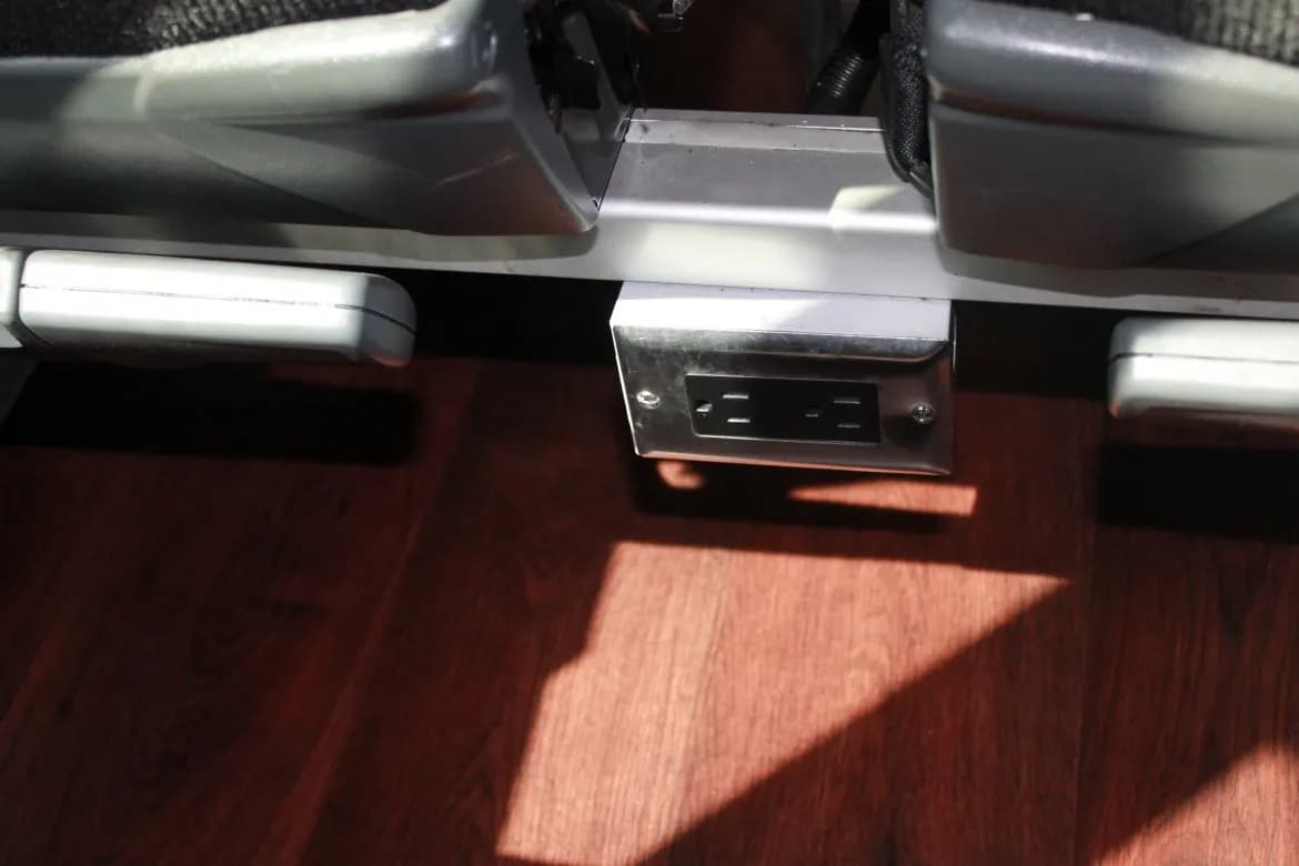 2013 Mercedes Benz Setra Coach Bus - Image 24