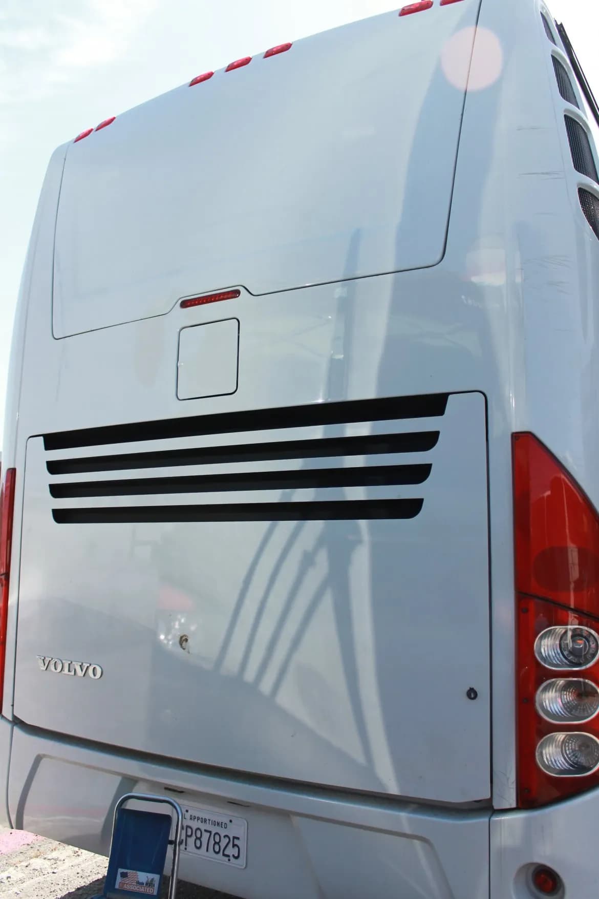 2013 Volvo 9700 Motorcoach - Image 5