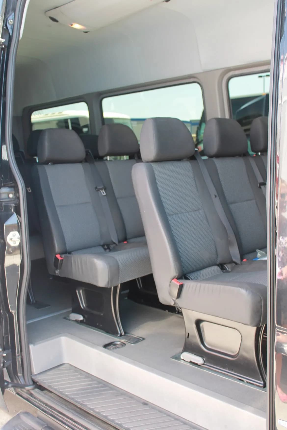 2010 Mercedes-Benz Sprinter 2500 Sprinter - Image 5