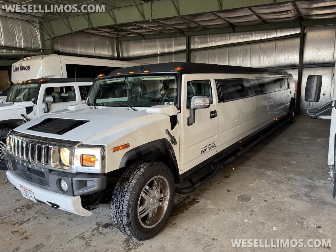 2008 Hummer H2 bus