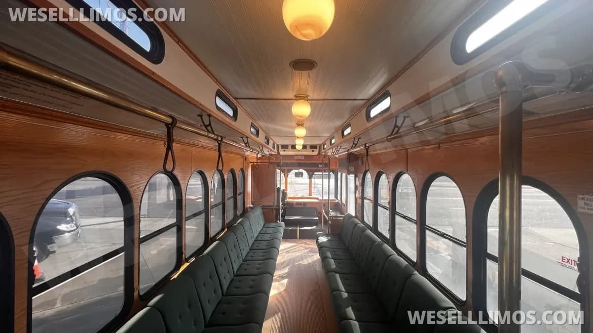 2014 Ford F53 Trolley - Image 11