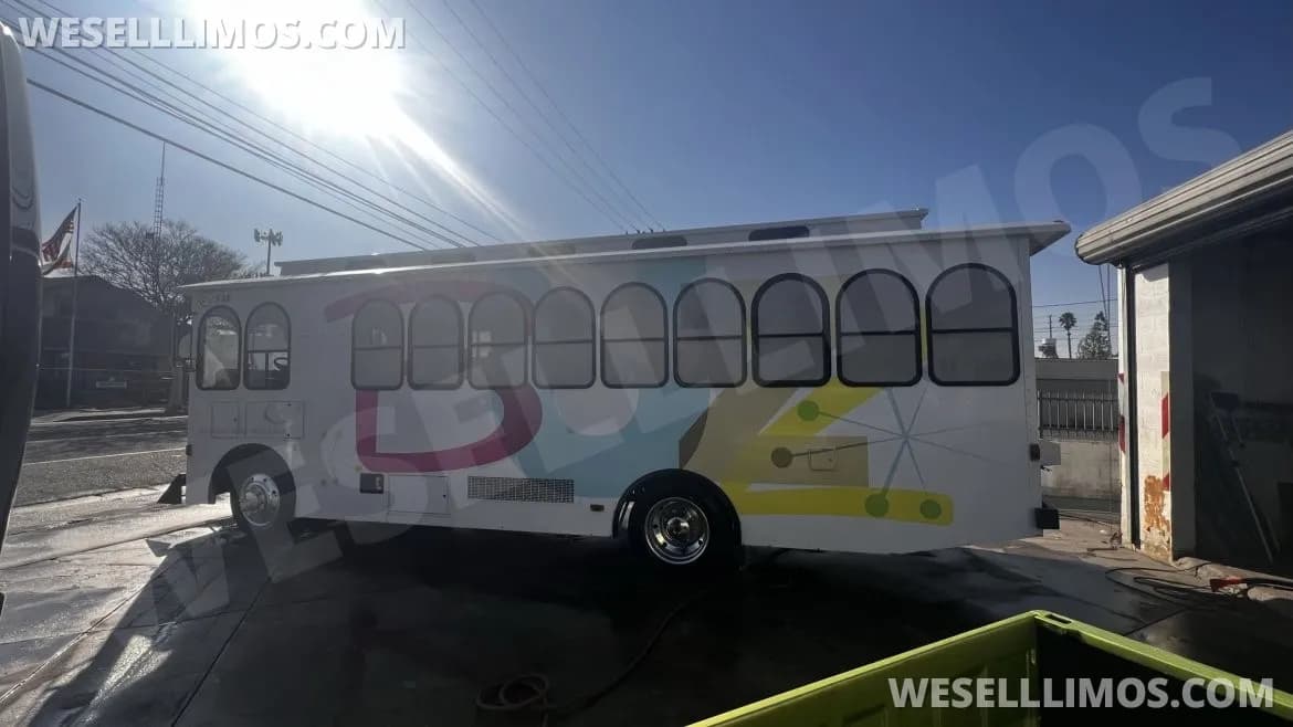 2014 Ford F53 Trolley - Image 16