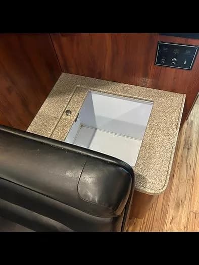 2005 Prevost XL2 Entertainer Coach - Image 49