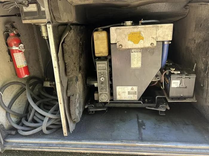2005 Prevost XL2 Entertainer Coach - Image 7