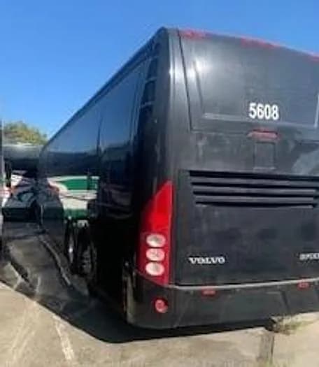 2019 Volvo 9700 Coach - Image 2