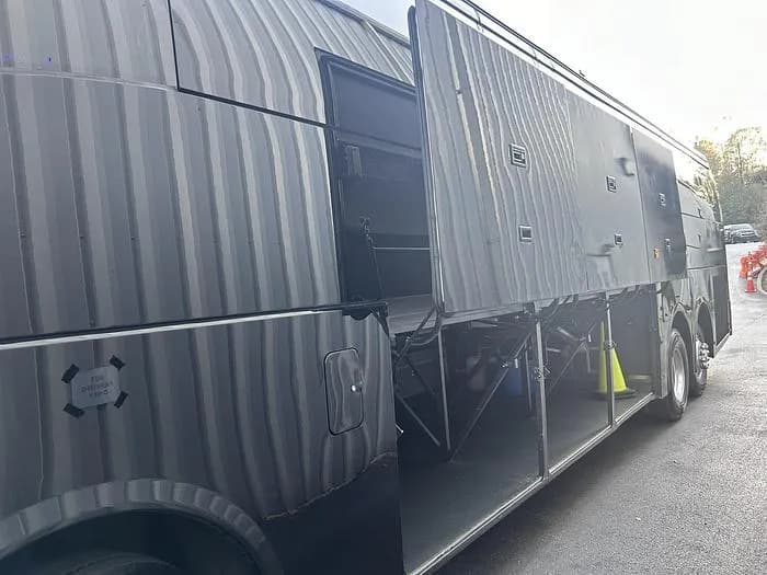 2018 Volvo 9700 Coach - Image 5