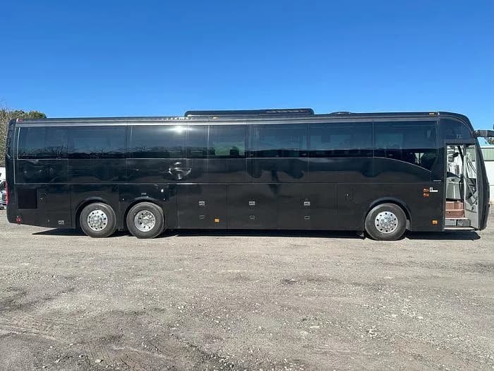 2018 Volvo 9700 Coach - Image 11