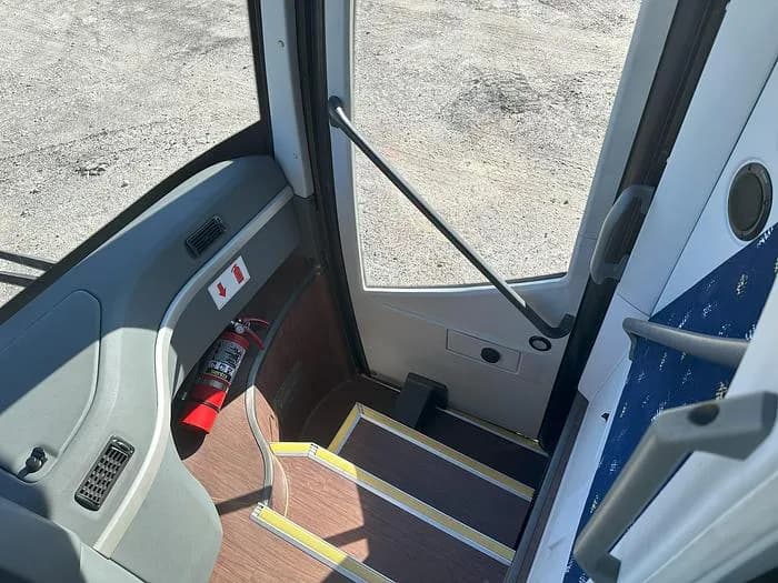 2018 Volvo 9700 Coach - Image 13