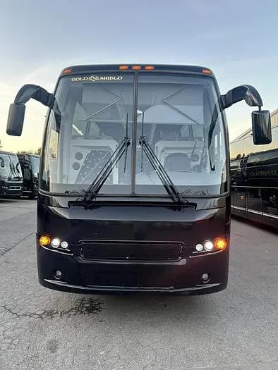 2018 Volvo 9700 Coach - Image 2