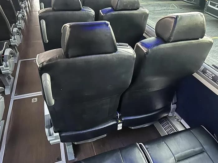 2018 Volvo 9700 Coach - Image 20