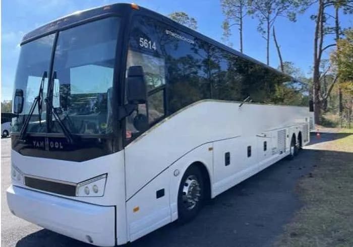 2018 Van hool CX45 Coach - Image 1