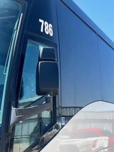 2016 Mci J4500 Coach - Image 14