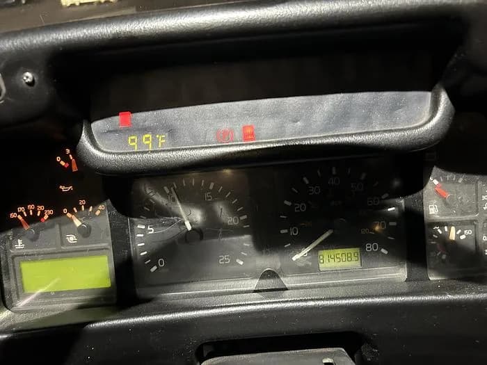 1999 Prevost H3-41 Coach - Image 7