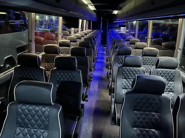 1999 Prevost H3-41 Coach - Image 9