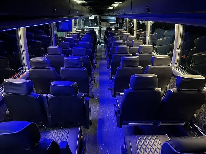 1999 Prevost H3-41 Coach - Image 10