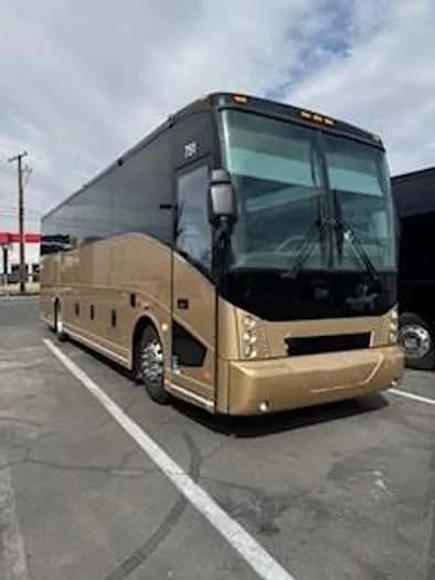 2017 Van hool CX35 Mini Coach - Image 1