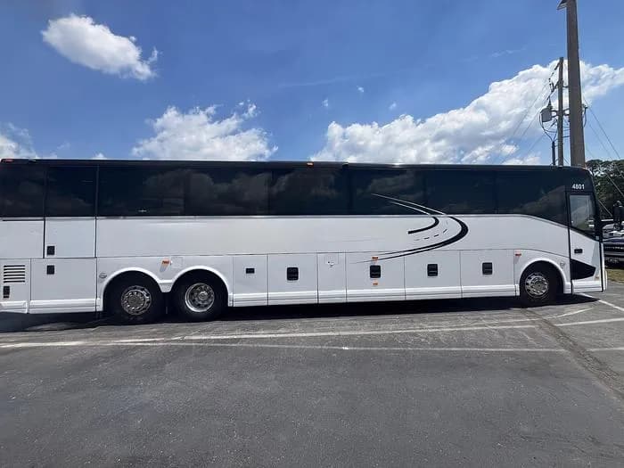 2019 Van hool CX45 Coach - Image 11
