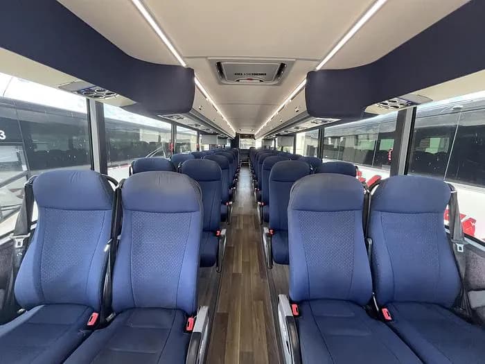 2019 Van hool CX45 Coach - Image 8