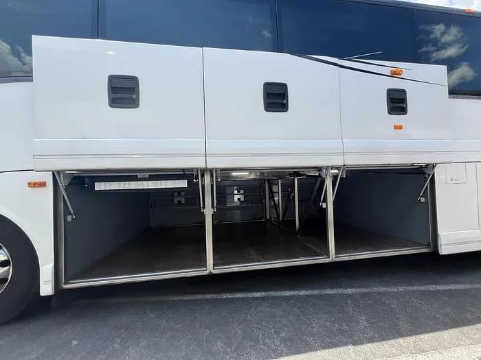 2019 Van hool CX45 Coach - Image 10