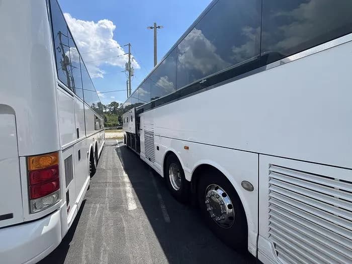 2018 Van hool CX45 Coach - Image 16
