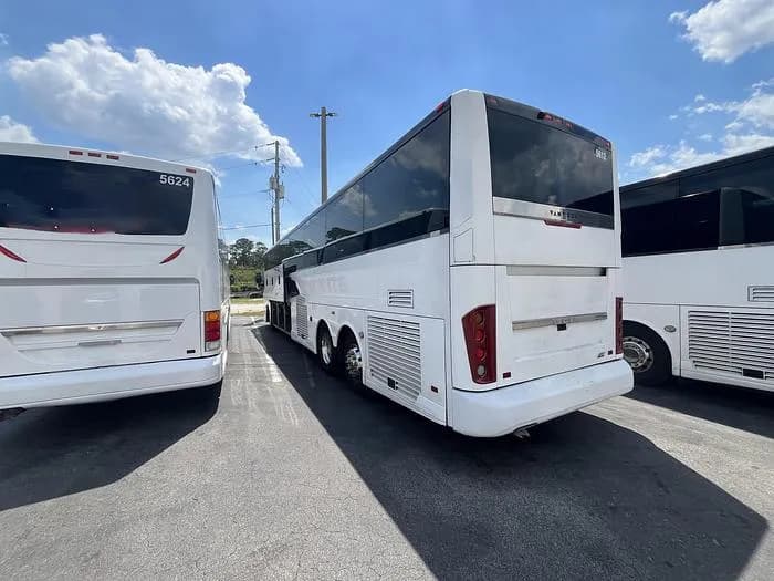 2018 Van hool CX45 Coach - Image 3