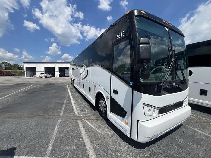 2018 Van hool CX45 Coach - Image 13