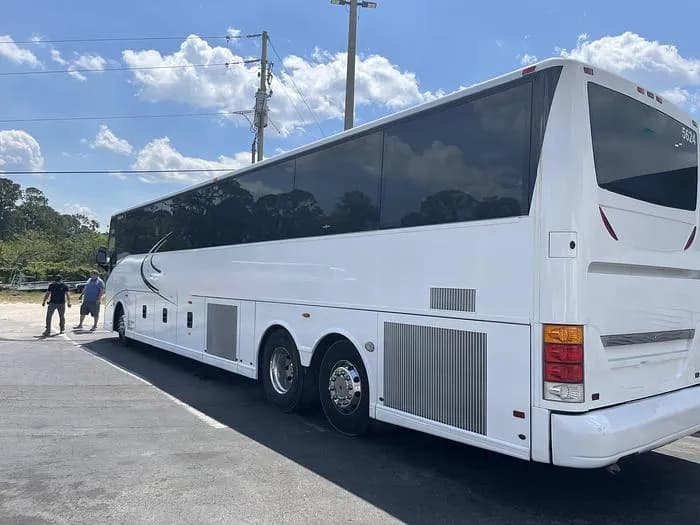 2011 Van hool CX45 Coach - Image 11