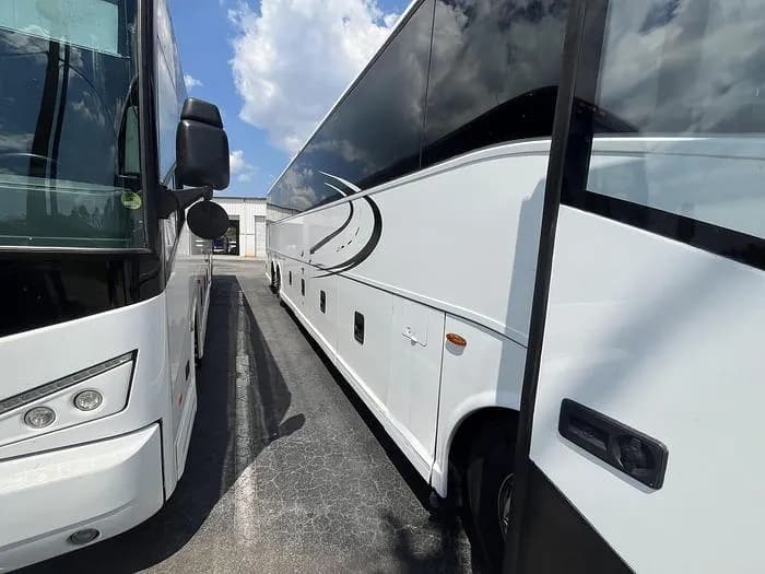 2011 Van hool CX45 Coach - Image 13