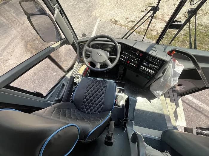 2011 Van hool CX45 Coach - Image 5
