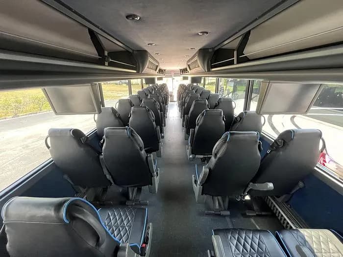 2011 Van hool CX45 Coach - Image 8