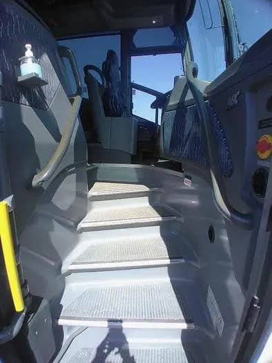 2014 Van hool C2045 Coach - Image 3